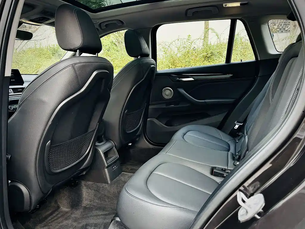 BMW X1 — миниатюра 15