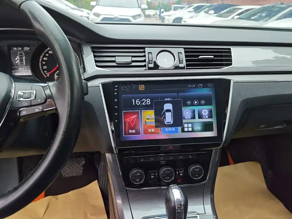 Volkswagen Passat — миниатюра 13
