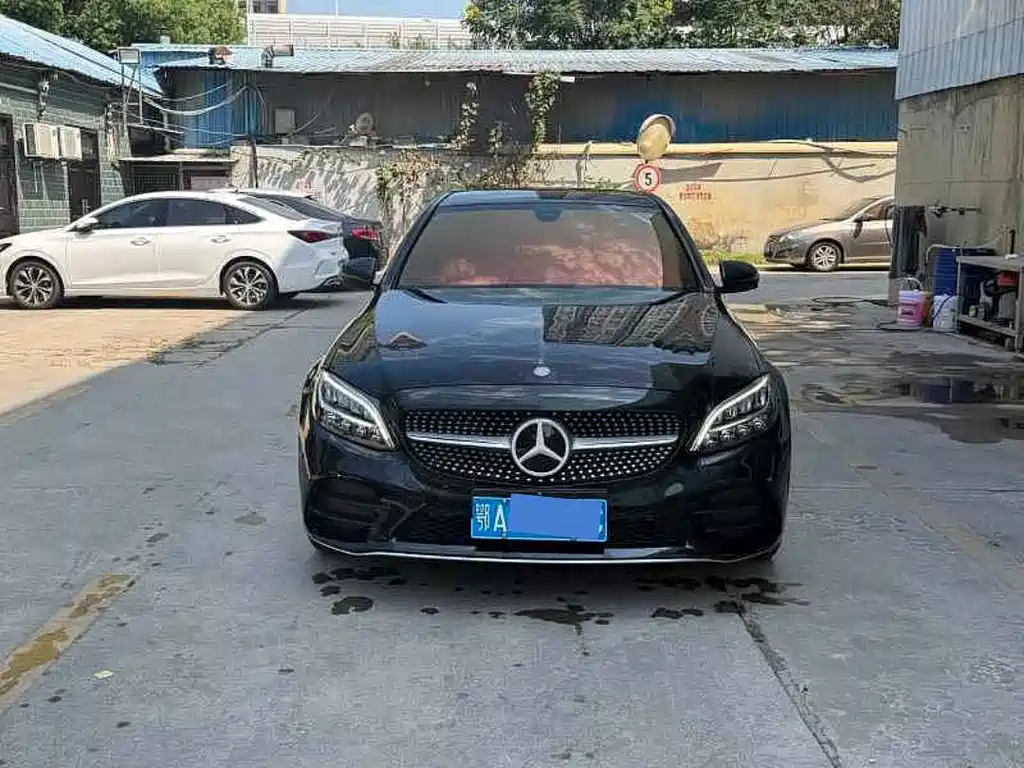 Mercedes-Benz C-Class — миниатюра 2
