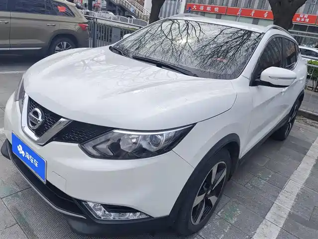 NISSAN QASHQAI 2018