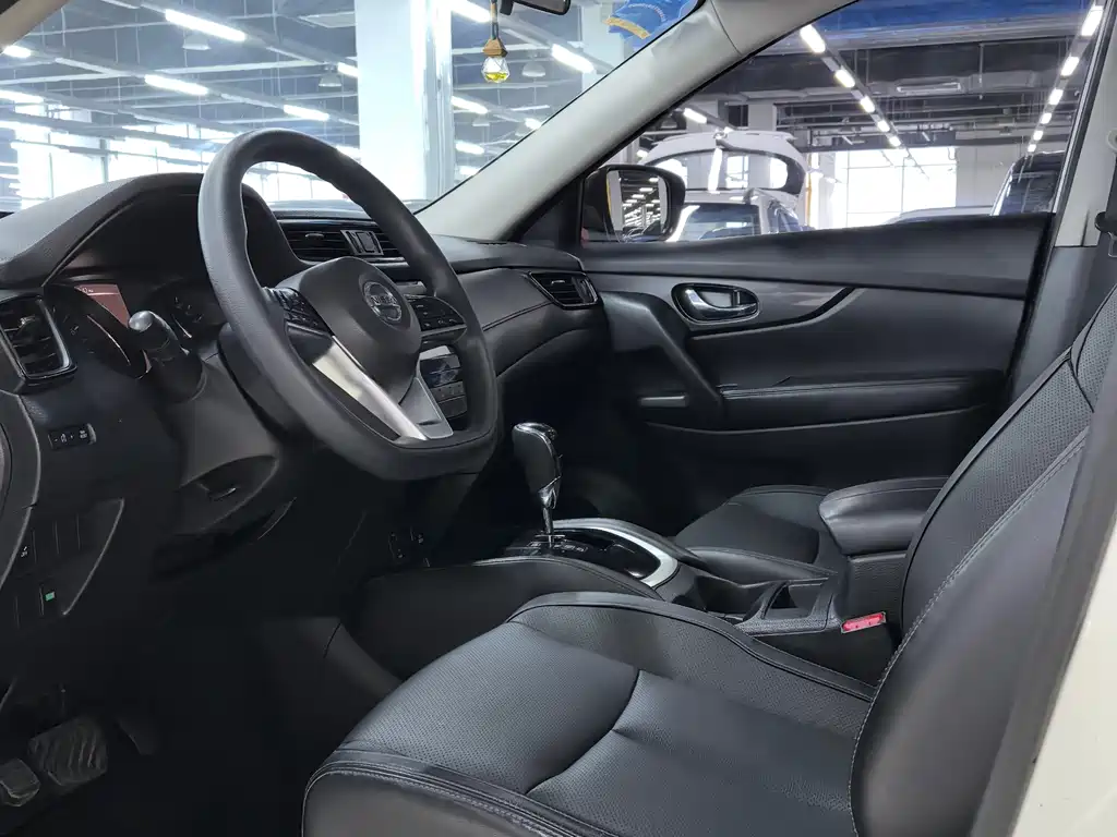Nissan X-Trail — миниатюра 4