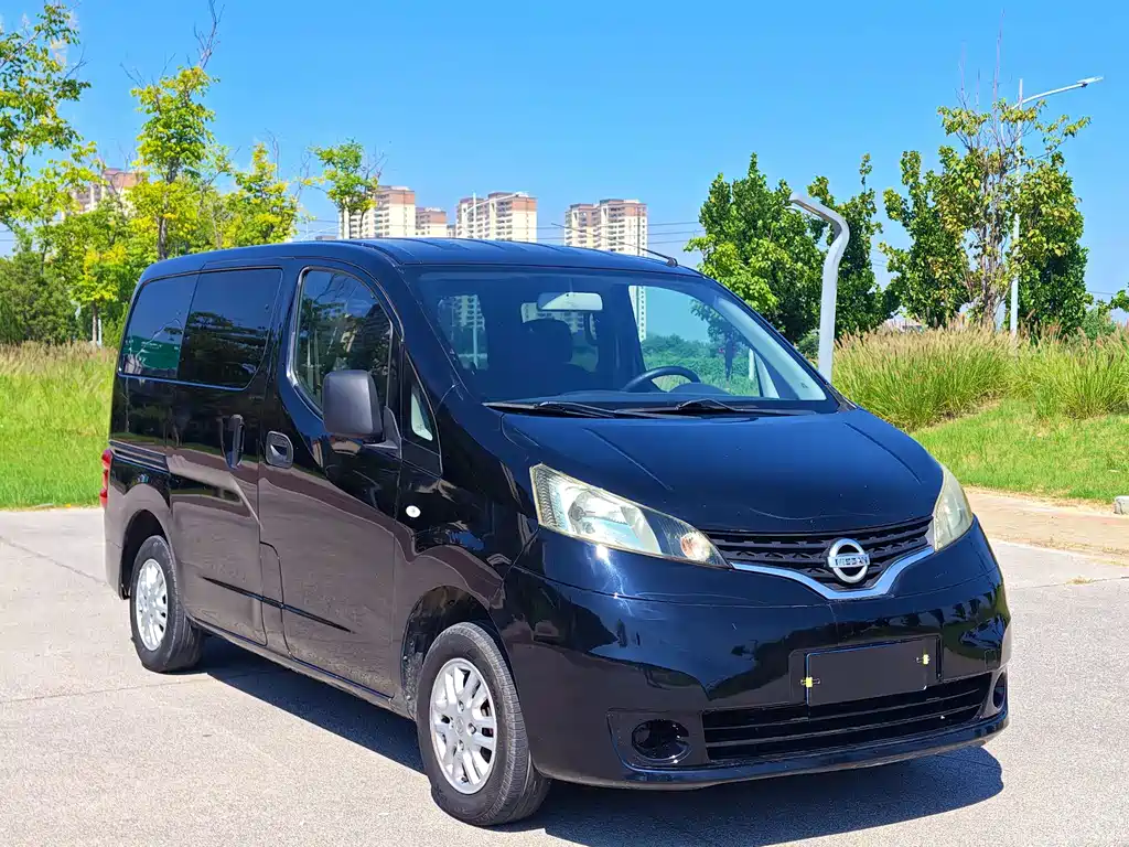 Nissan NV200 — миниатюра 3
