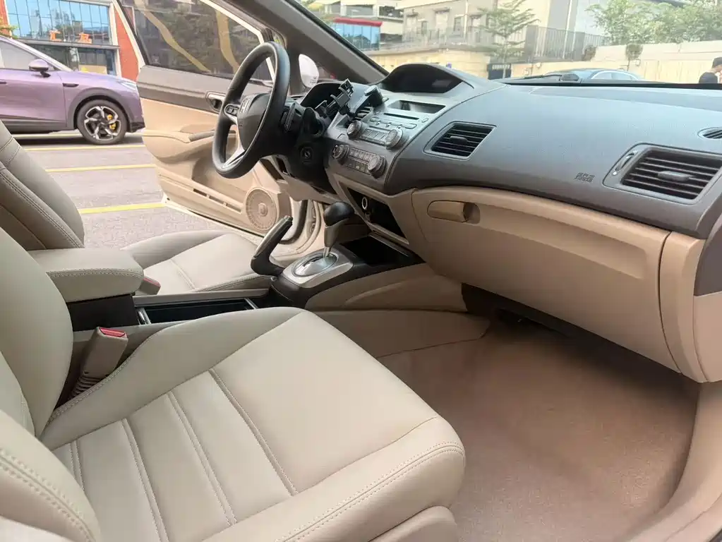 Honda Civic — миниатюра 15