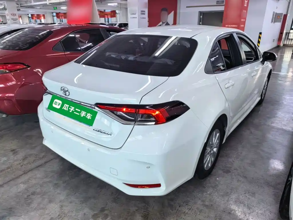 Toyota Corolla — миниатюра 7