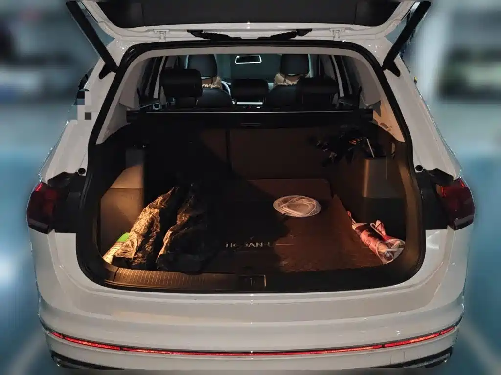Volkswagen Tiguan L — миниатюра 10