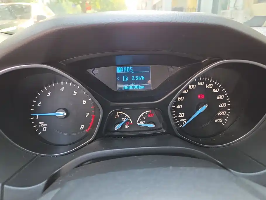 Ford Focus — миниатюра 14