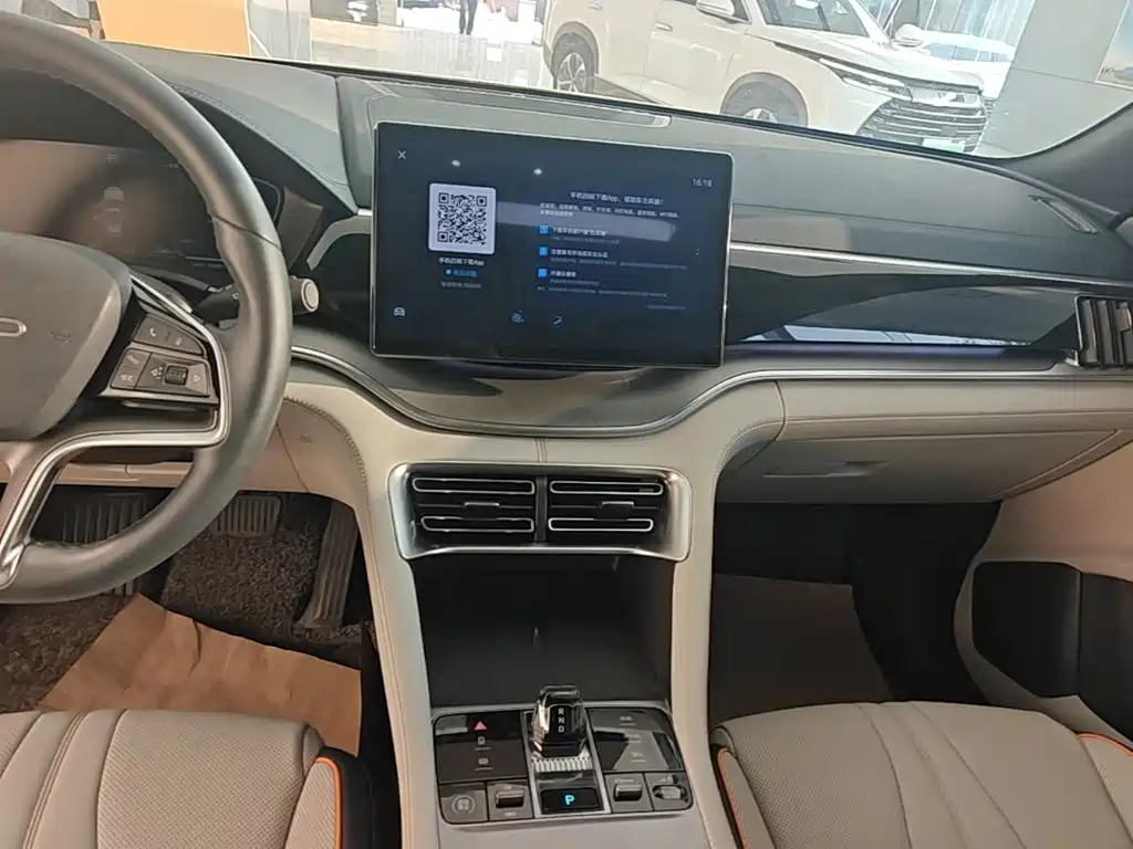 BYD PLUS New Energy — миниатюра 13
