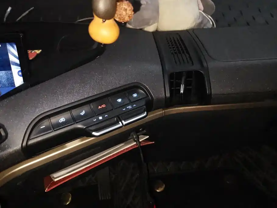 Baojun KiWi EV — миниатюра 13