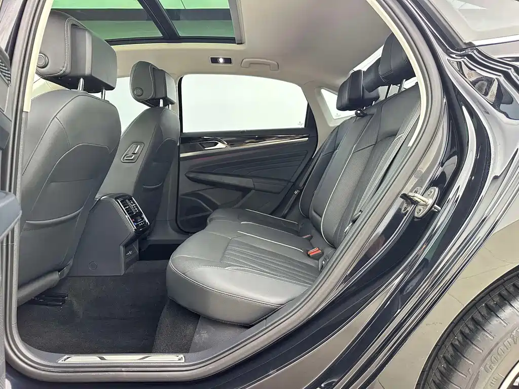 Volkswagen Passat — миниатюра 5