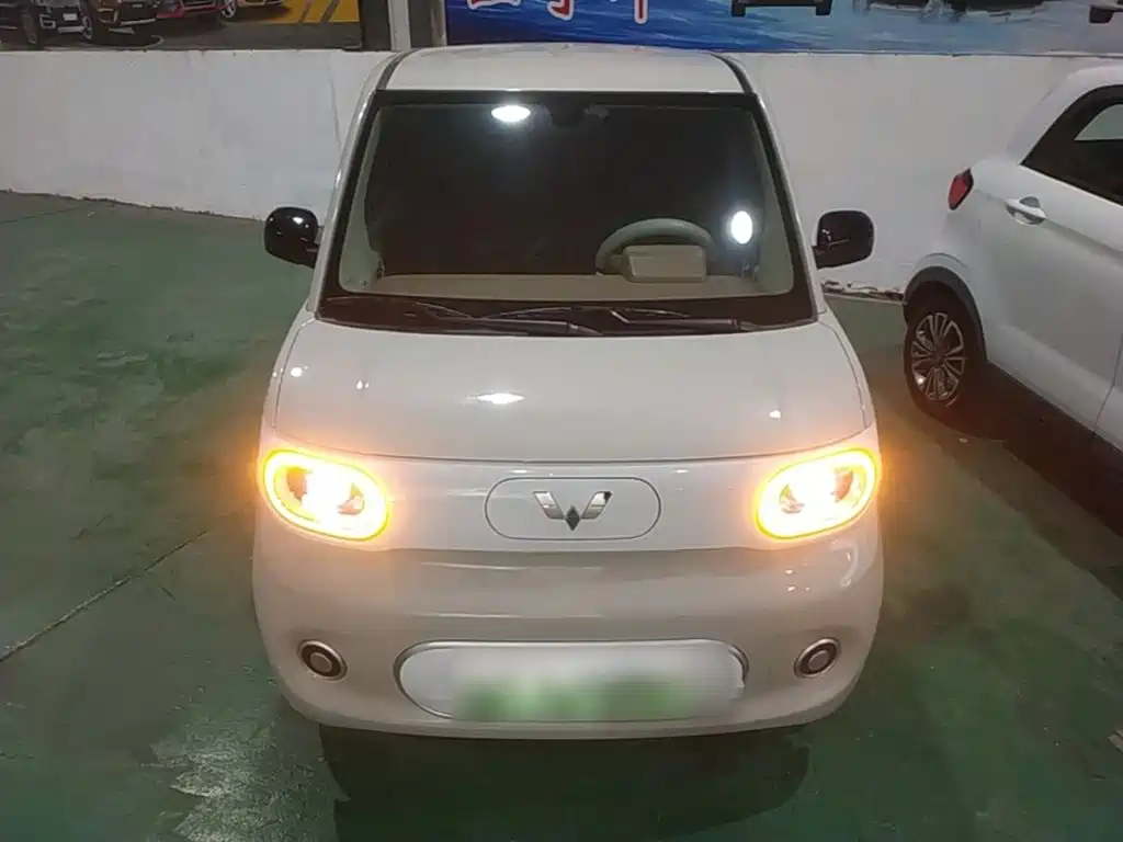 Wuling MINIEV — миниатюра 3
