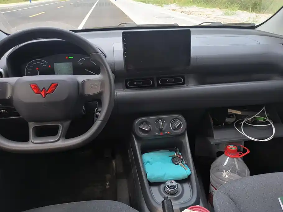 Wuling Hongguang EV — миниатюра 12