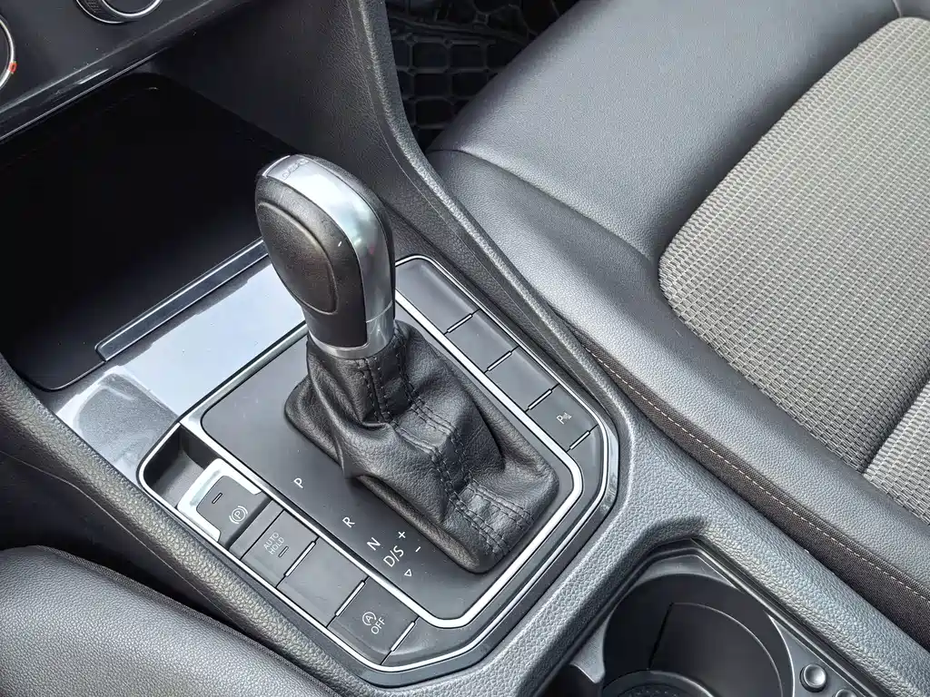 Volkswagen Golf Sportsvan — миниатюра 16