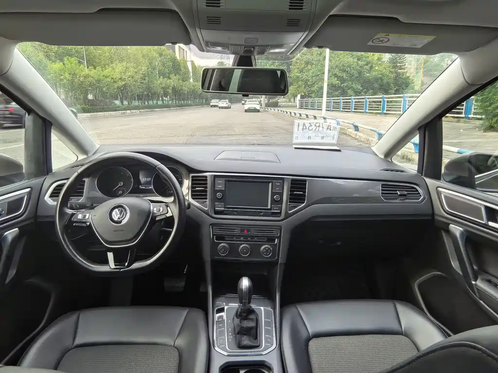 Volkswagen Golf Sportsvan — миниатюра 11