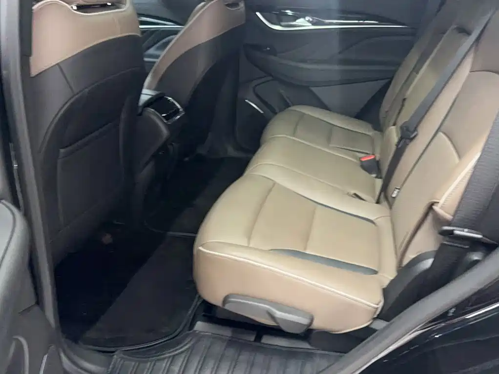 Buick Enclave — миниатюра 20