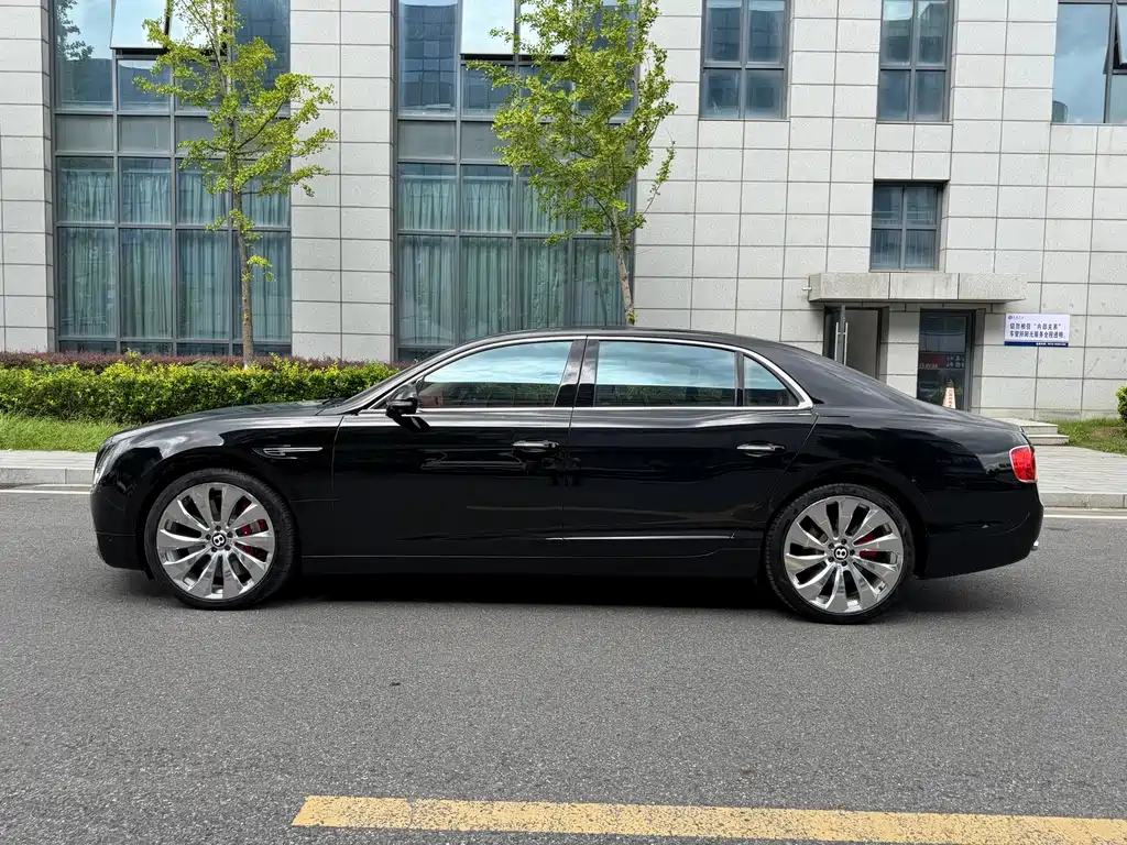 Bentley Flying Spur — миниатюра 5