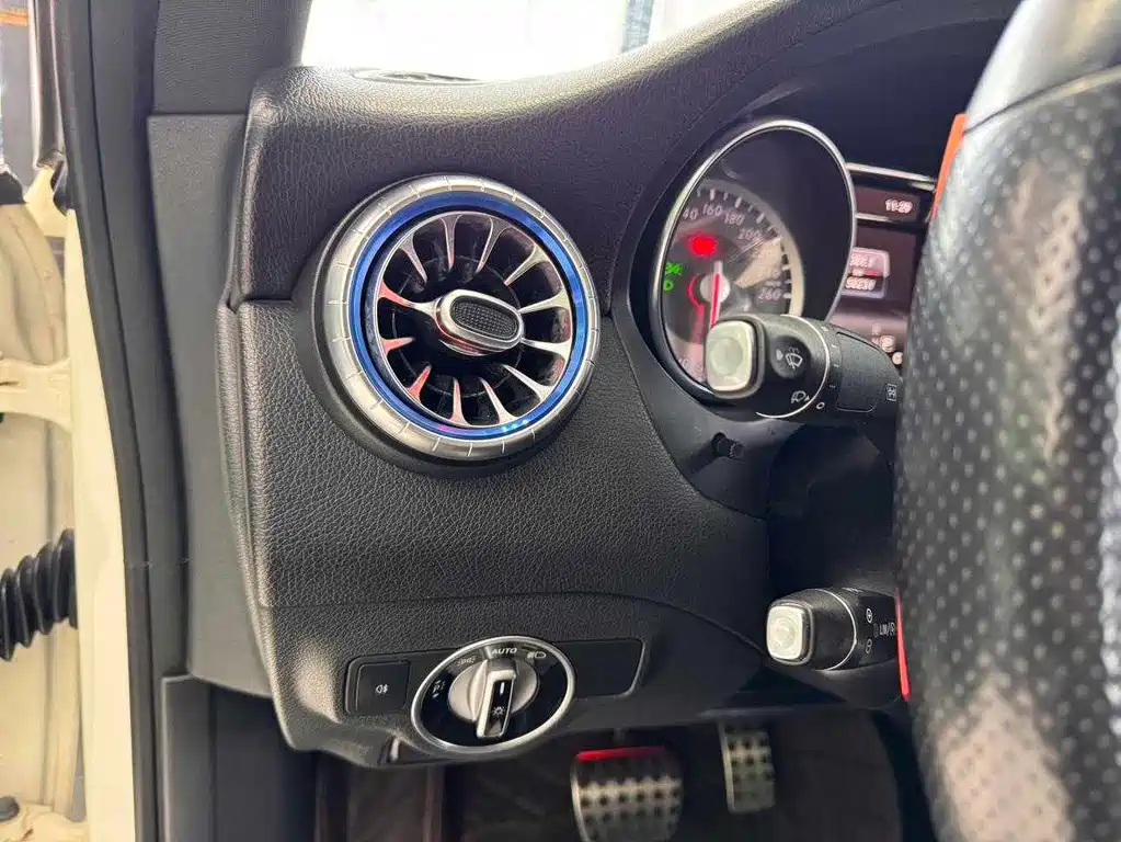 Mercedes-Benz CLA (Import) — миниатюра 20