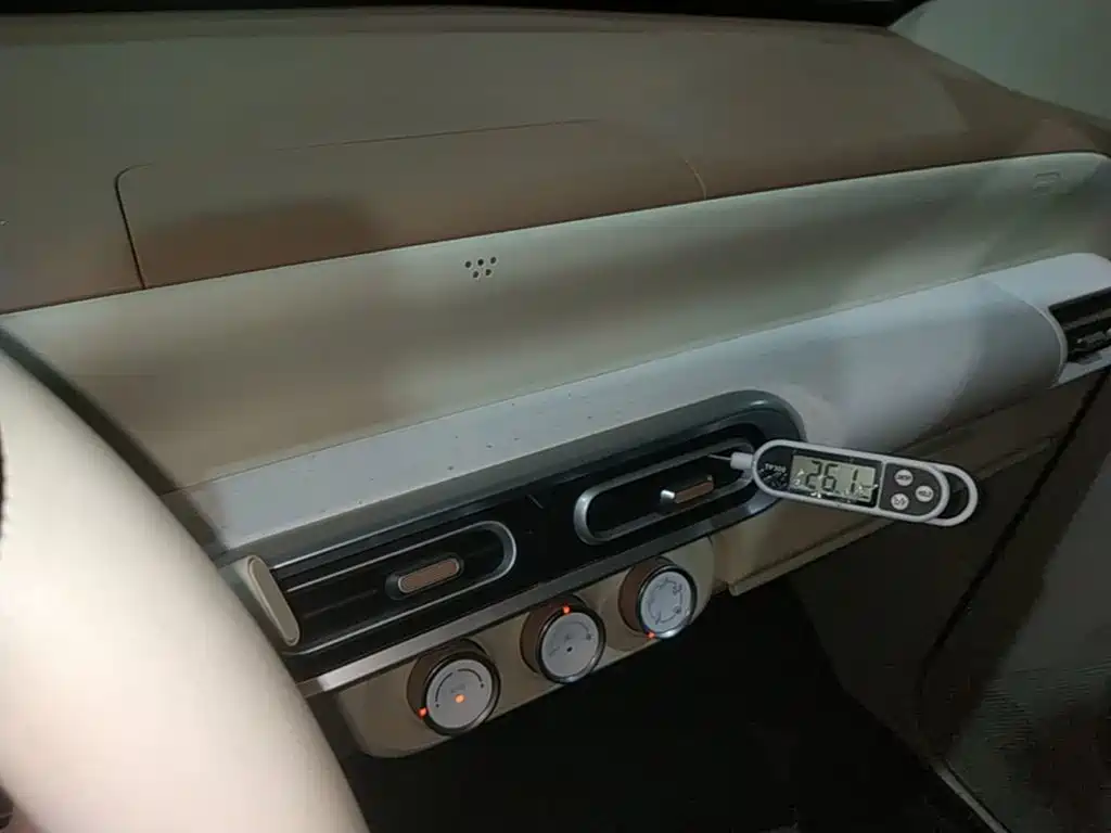 Wuling MINIEV — миниатюра 13