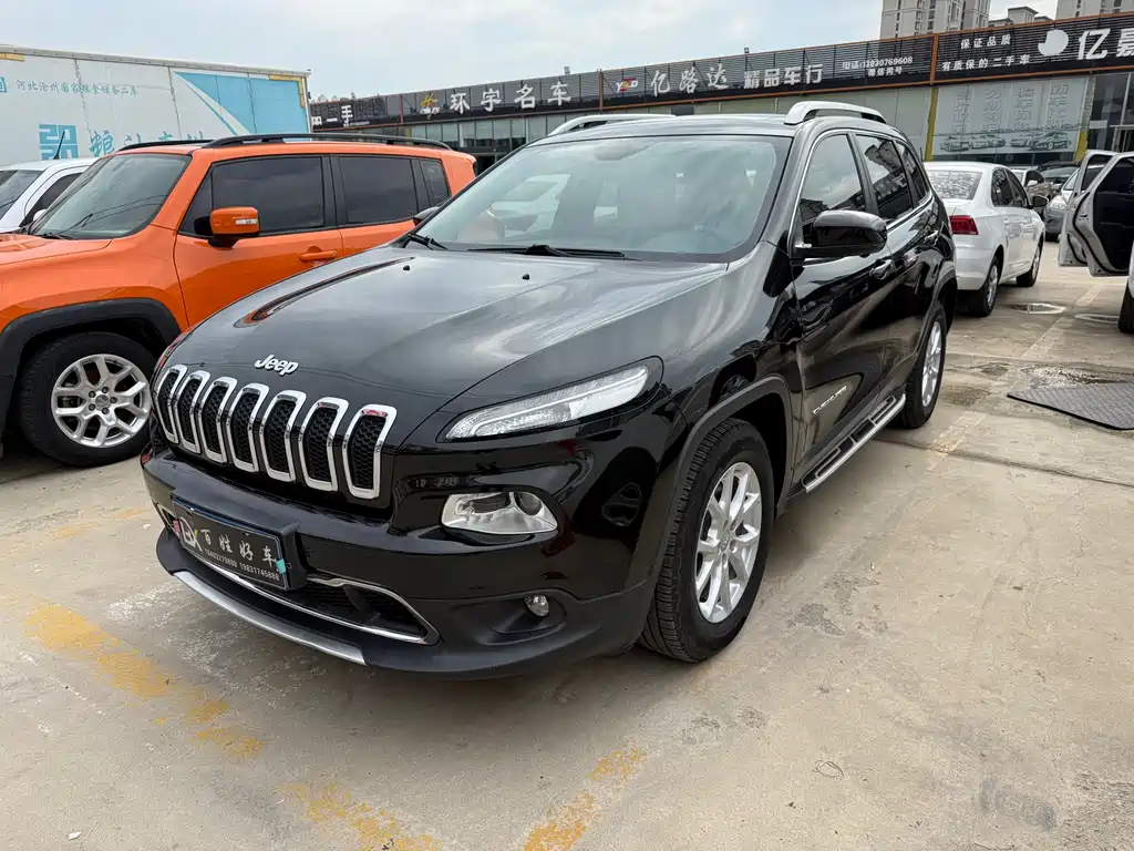 Jeep Cherokee — миниатюра 2