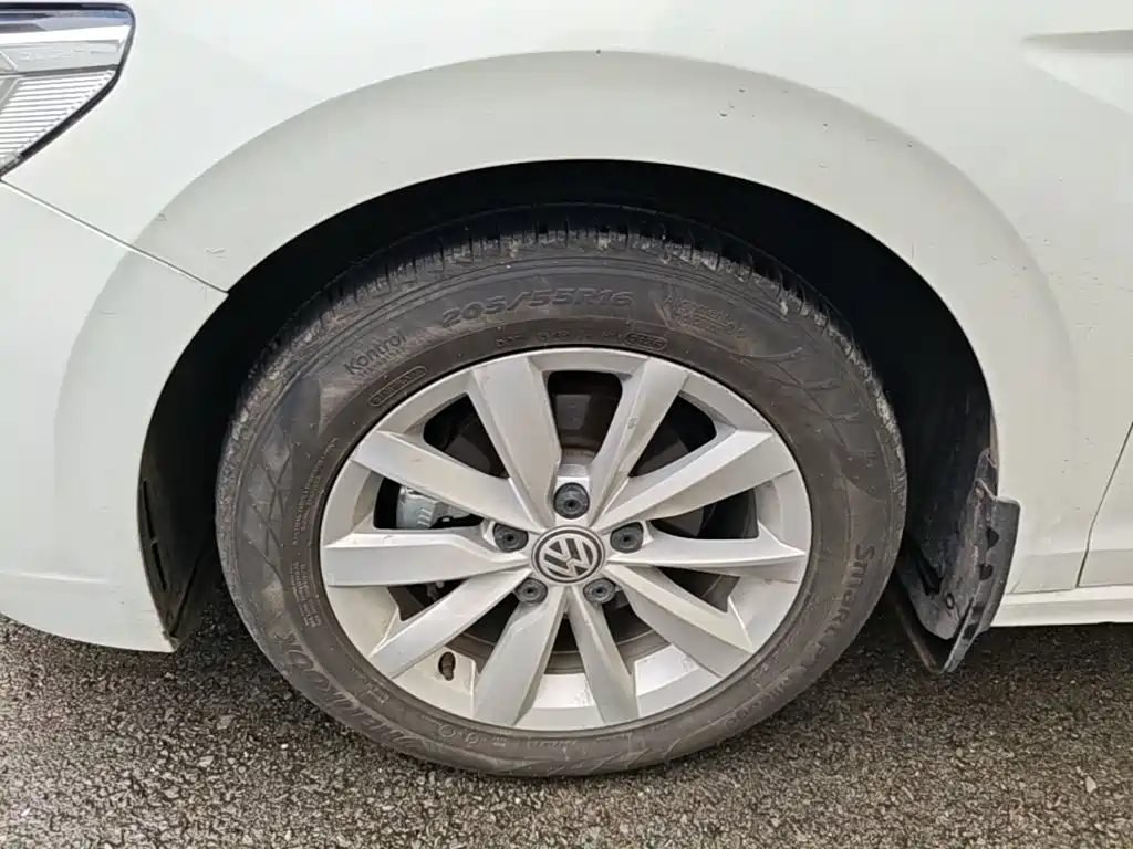 Volkswagen Bora — миниатюра 23