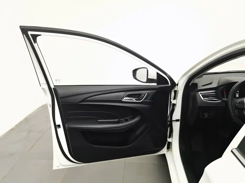 Roewe Ei5 — миниатюра 8