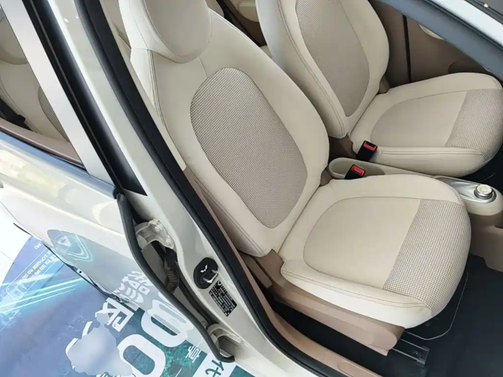 Wuling MINIEV — миниатюра 25