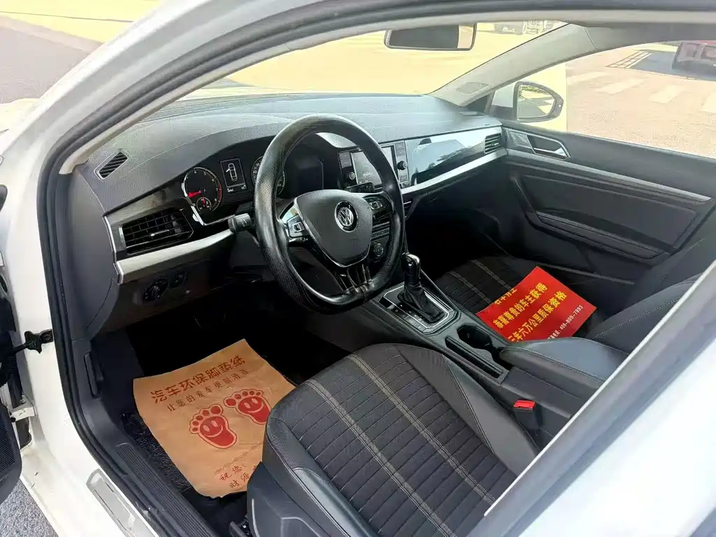 Volkswagen Lavida — миниатюра 4