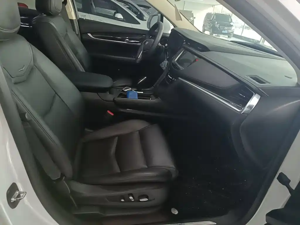 Cadillac XT5 — миниатюра 25