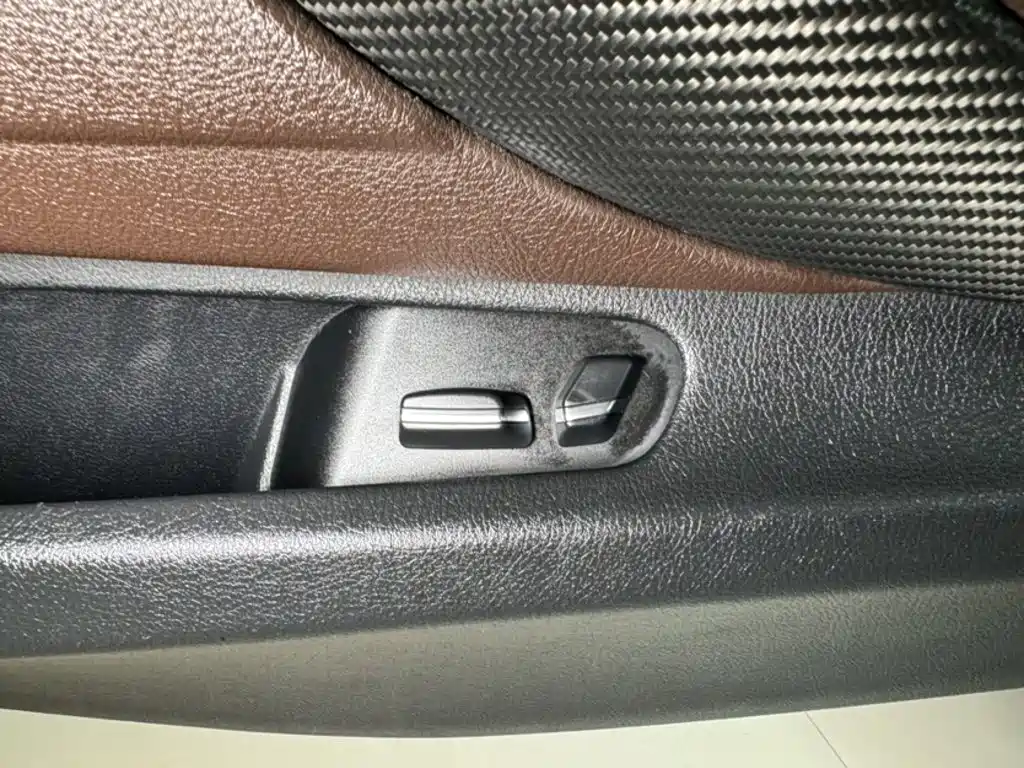 BMW 3 Series — миниатюра 13