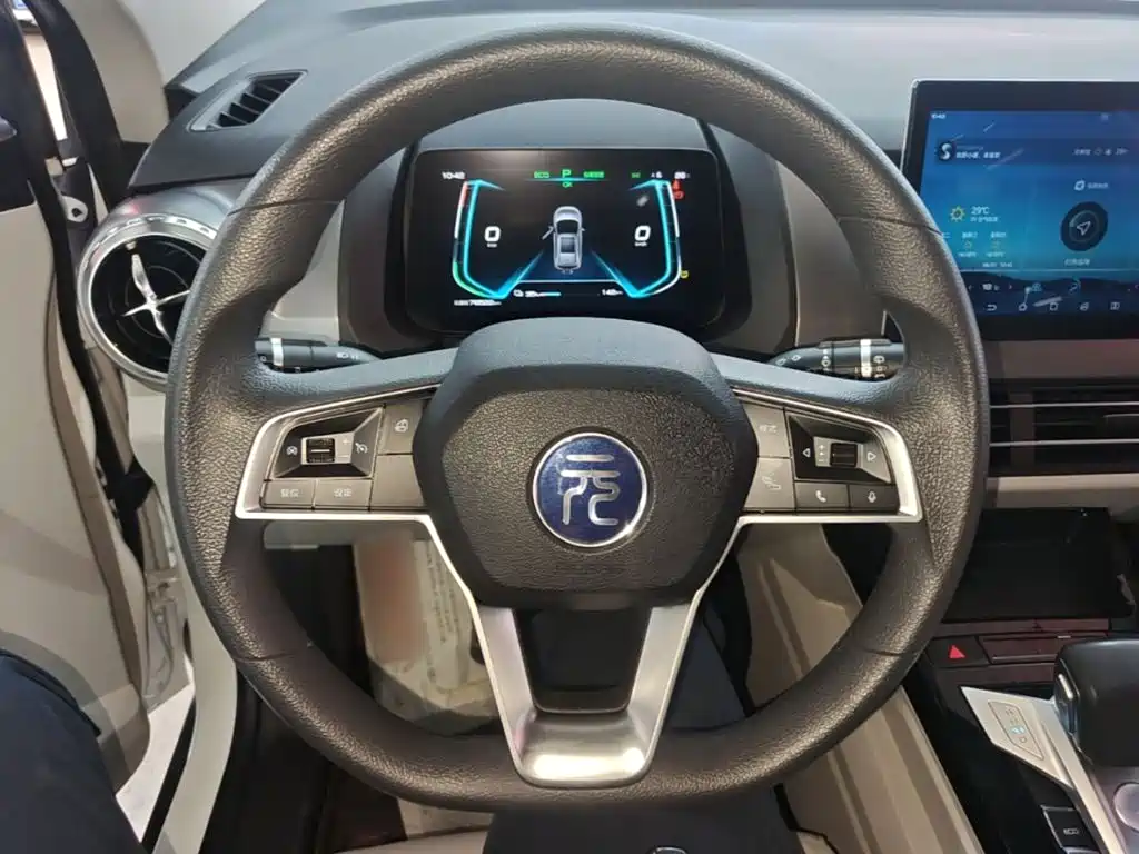 BYD Yuan Pro — миниатюра 11