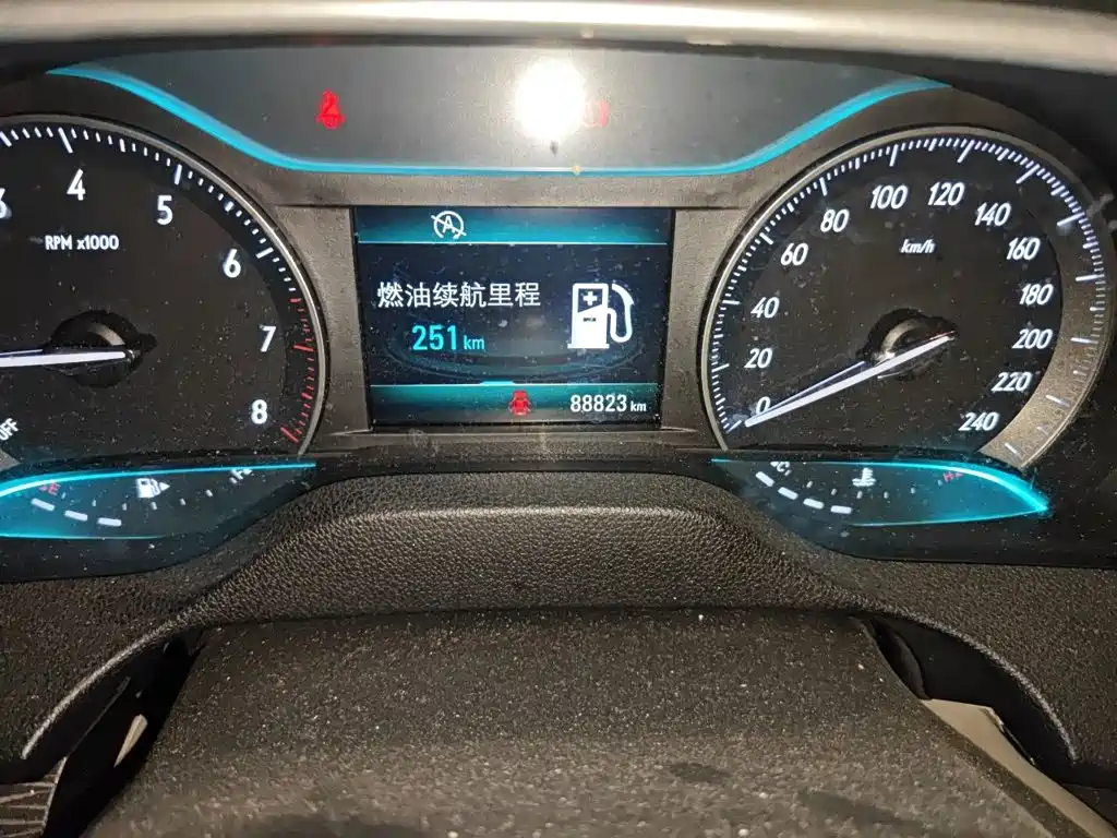 Buick Excelle — миниатюра 8