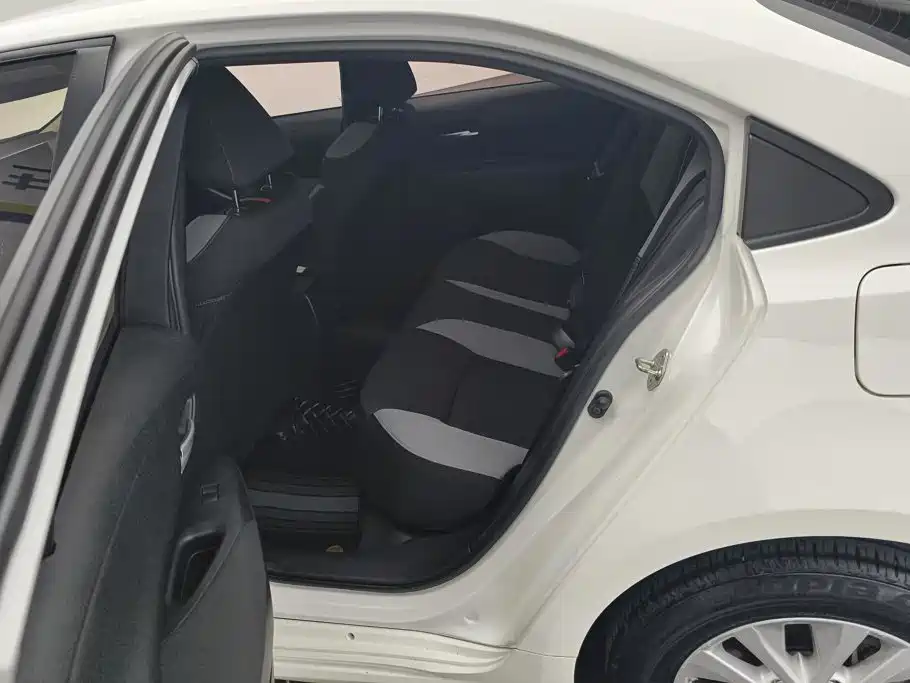 Toyota Corolla — миниатюра 11