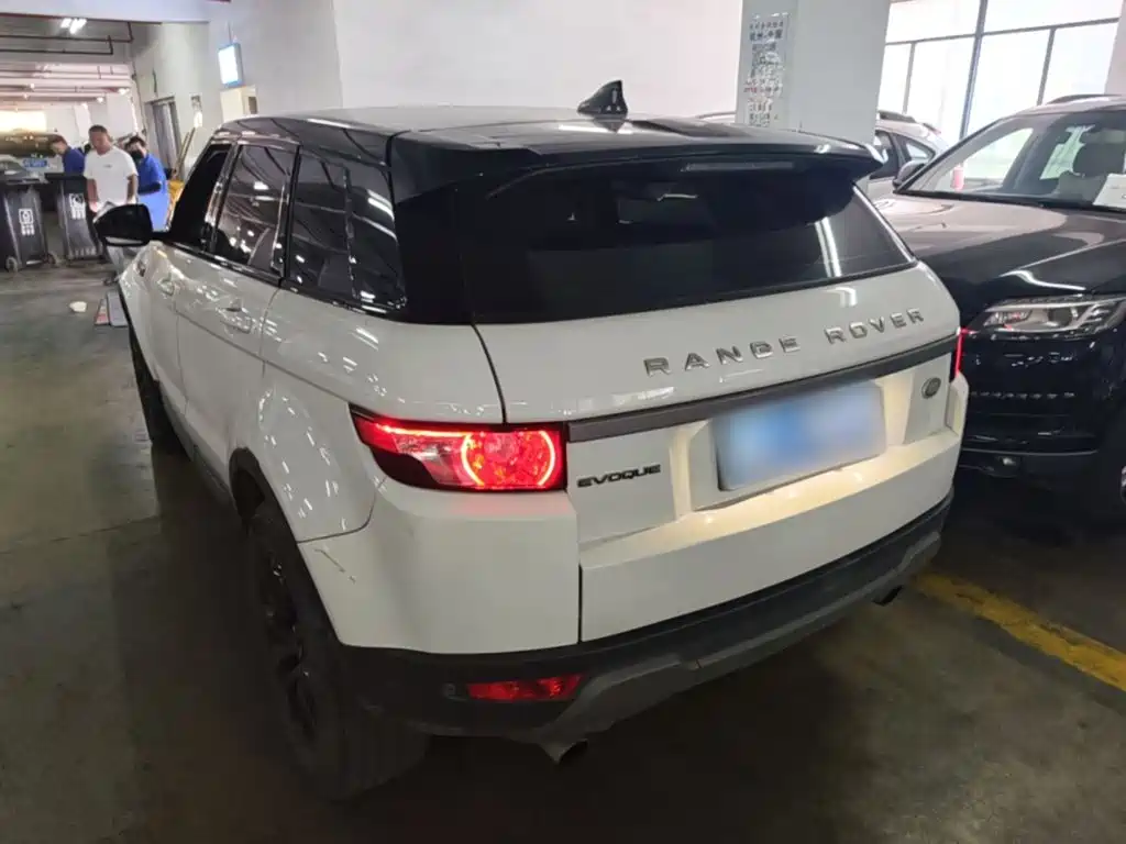 Land Rover Evoque — миниатюра 5