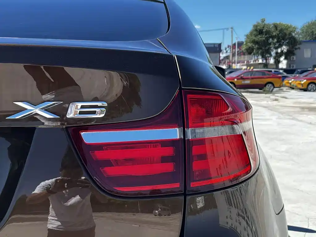 BMW X6 — миниатюра 13