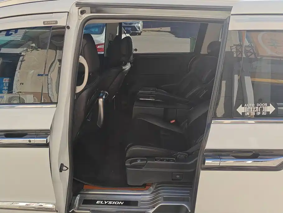 Honda Elysion — миниатюра 11