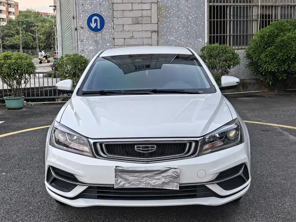 Geely Emgrand — миниатюра 2