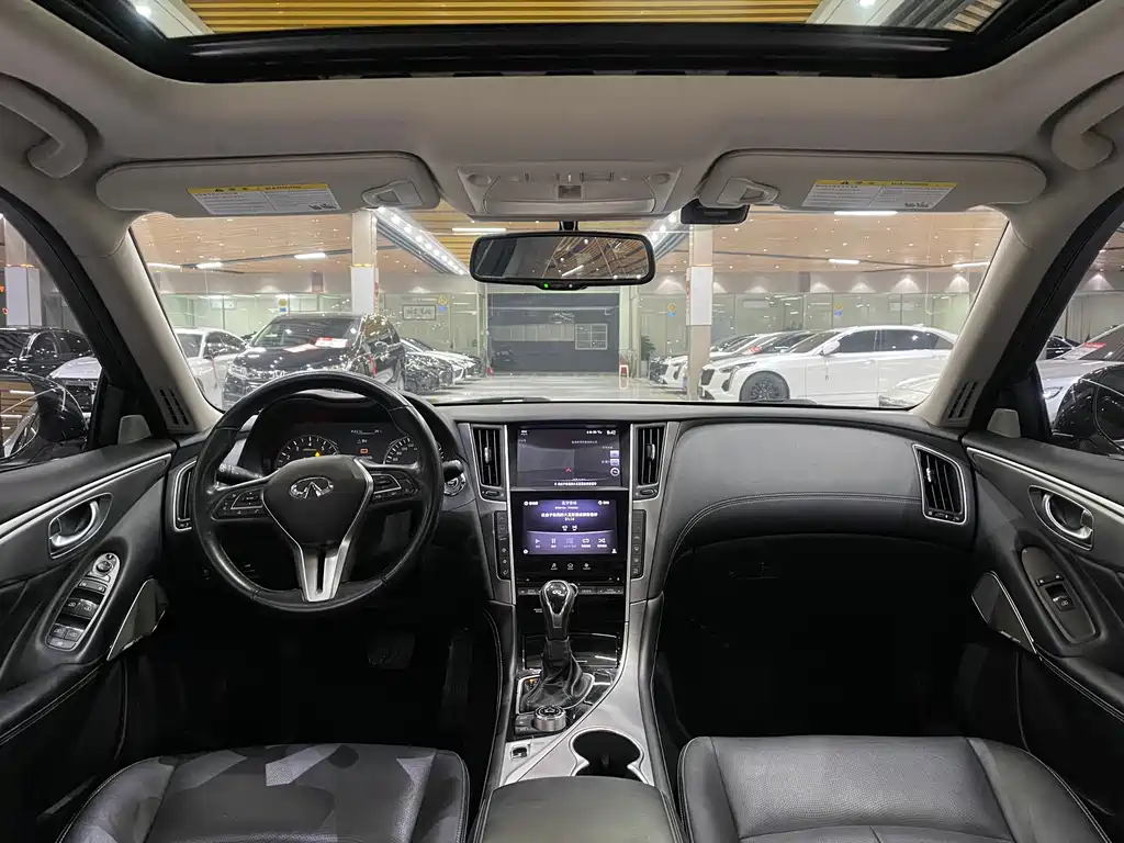 INFINITI Q50L