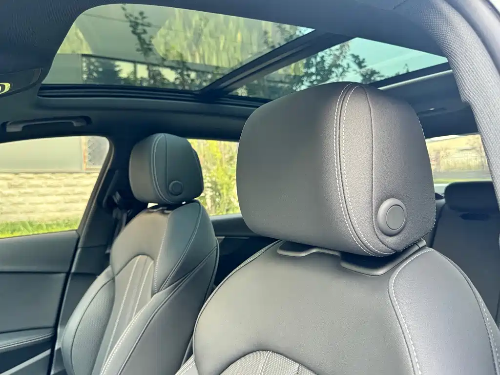 Audi A4L — миниатюра 13