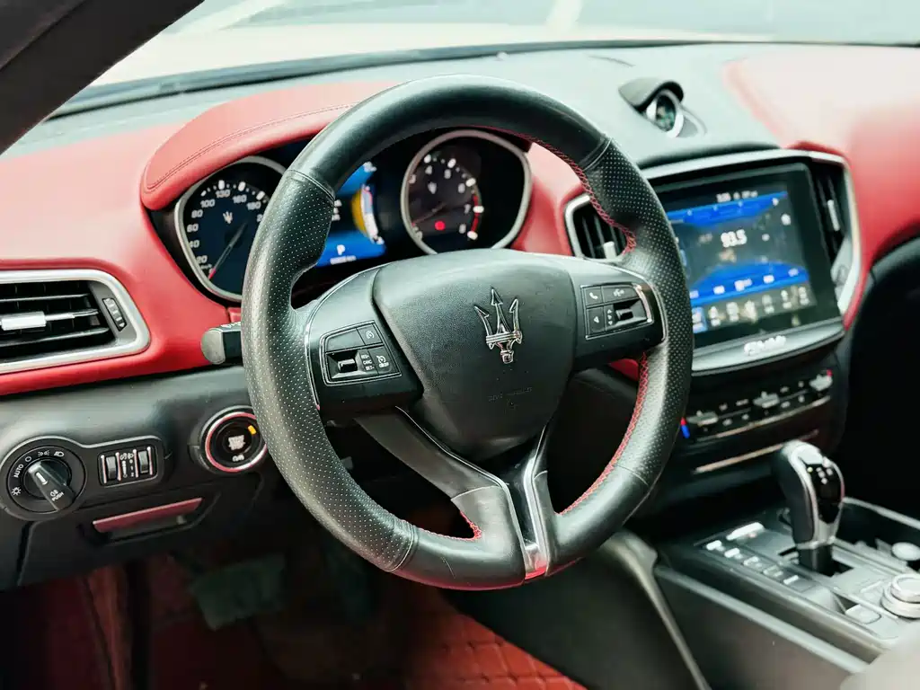 Maserati Ghibli — миниатюра 4