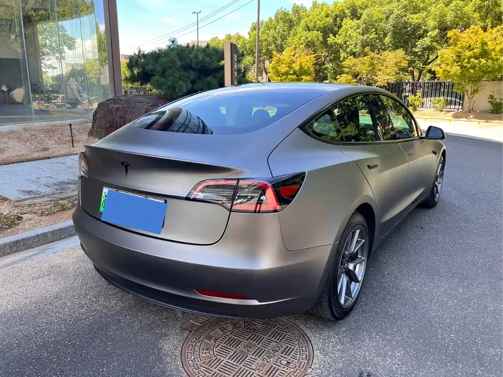 Tesla Model 3 — миниатюра 13