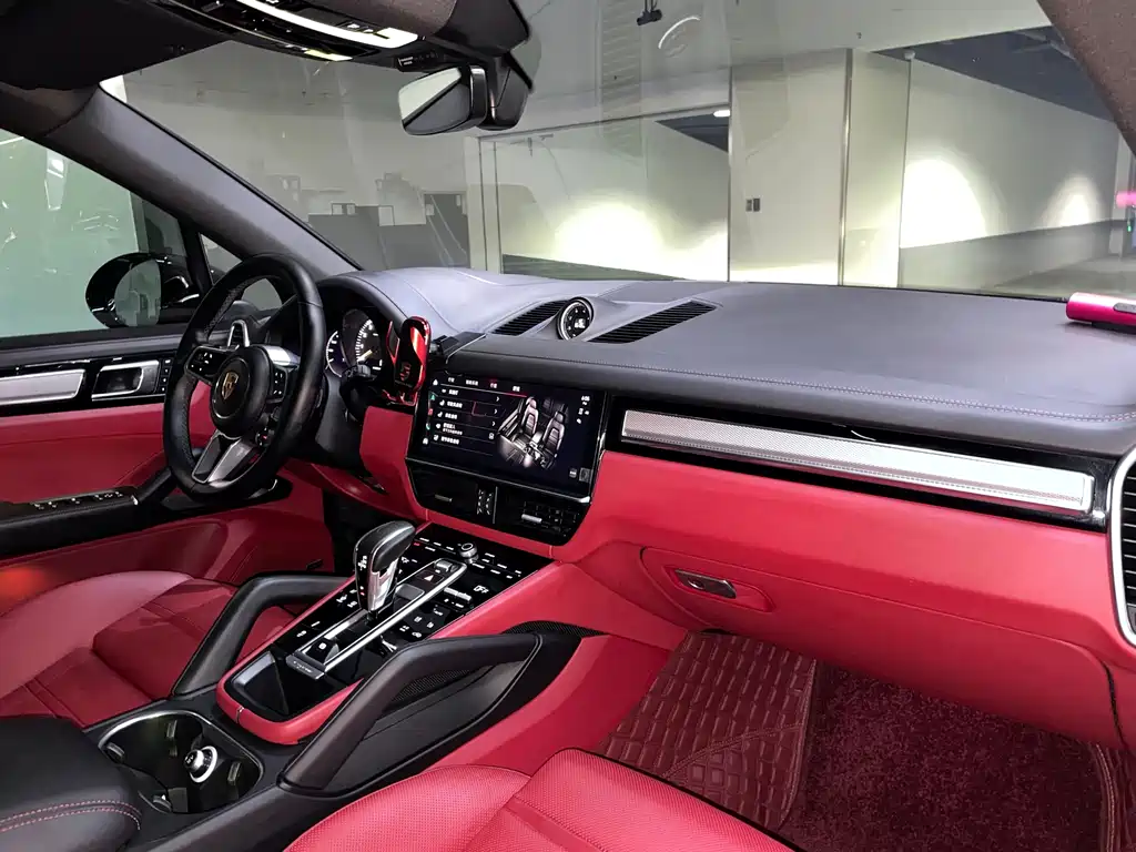 PORSCHE CAYENNE NEW ENERGY