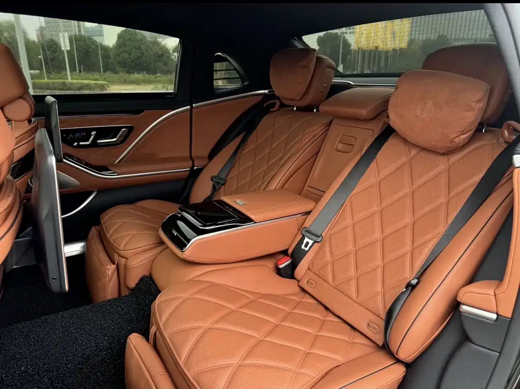 Mercedes-Benz S-Class — миниатюра 6
