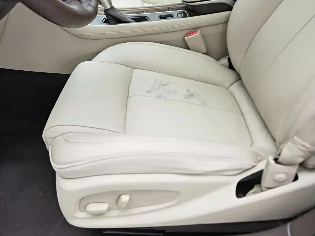 Buick LaCrosse — миниатюра 20