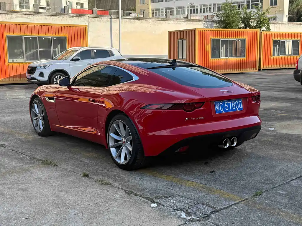 Jaguar F-TYPE — миниатюра 4
