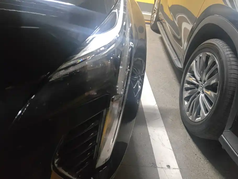 Cadillac XT4 — миниатюра 5