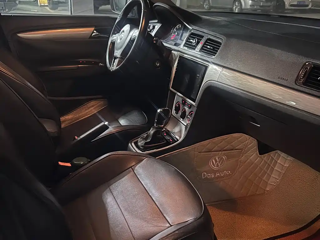 Volkswagen Gran Lavida — миниатюра 6