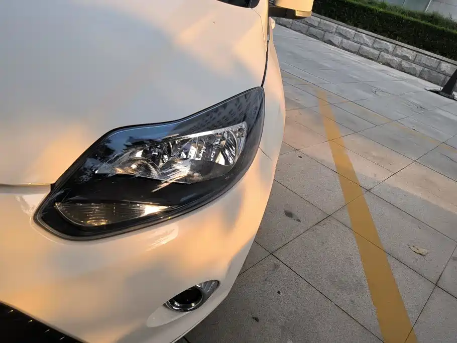 Ford Focus — миниатюра 5