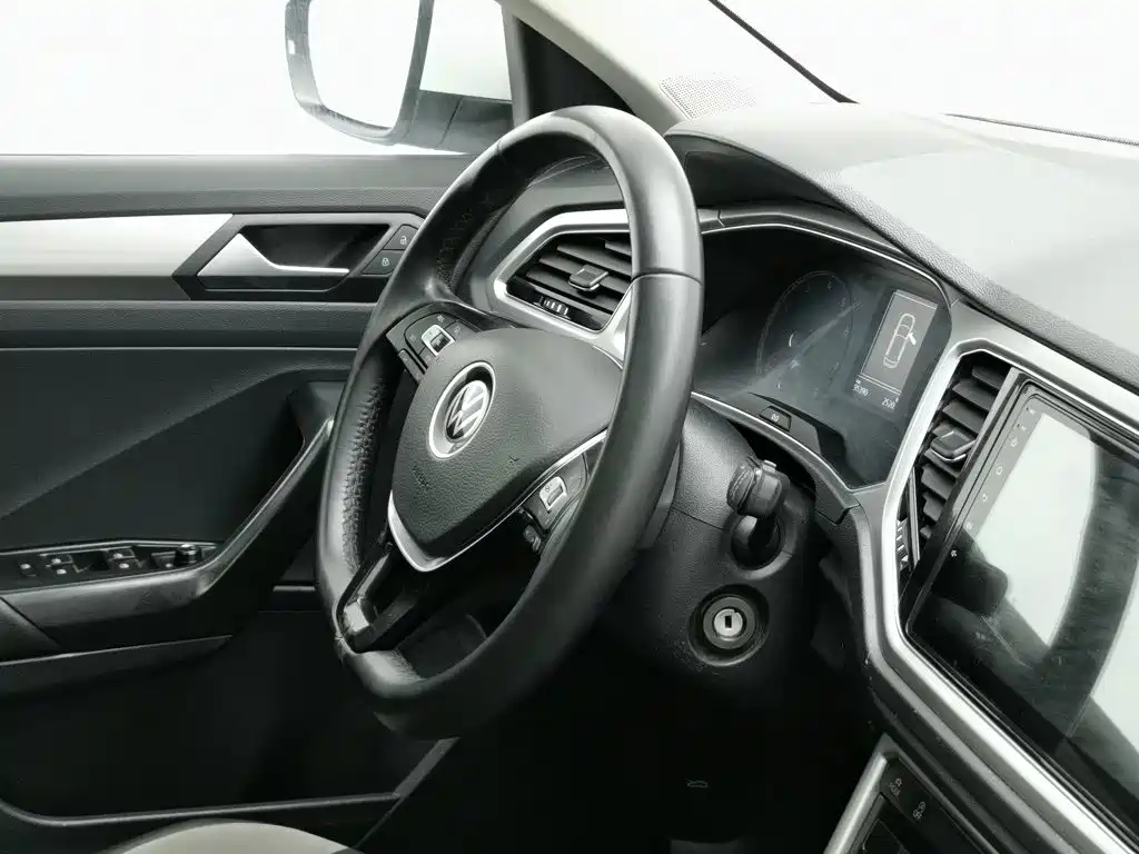 Volkswagen T-Roc — миниатюра 22