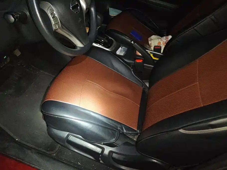 Nissan Tiida — миниатюра 9
