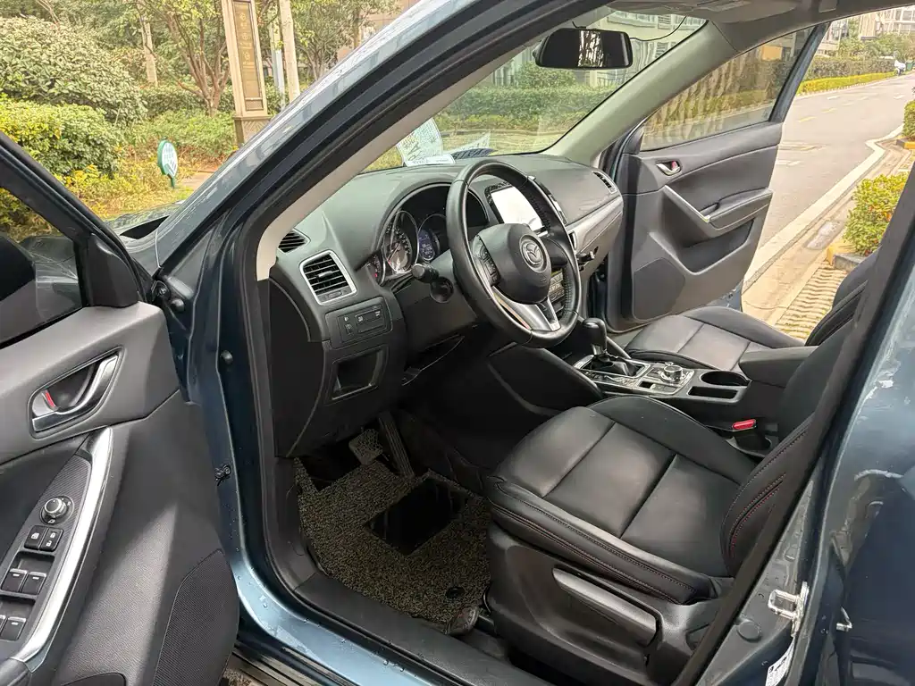 MAZDA CX 5