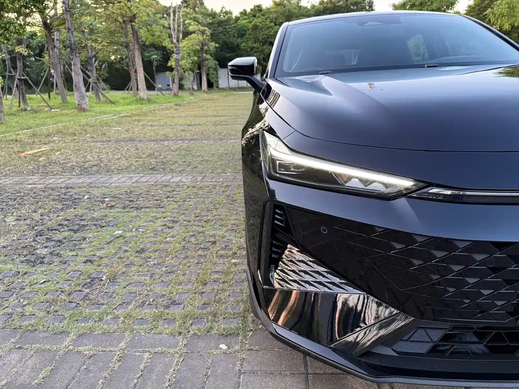 Changan UNI-V — миниатюра 23